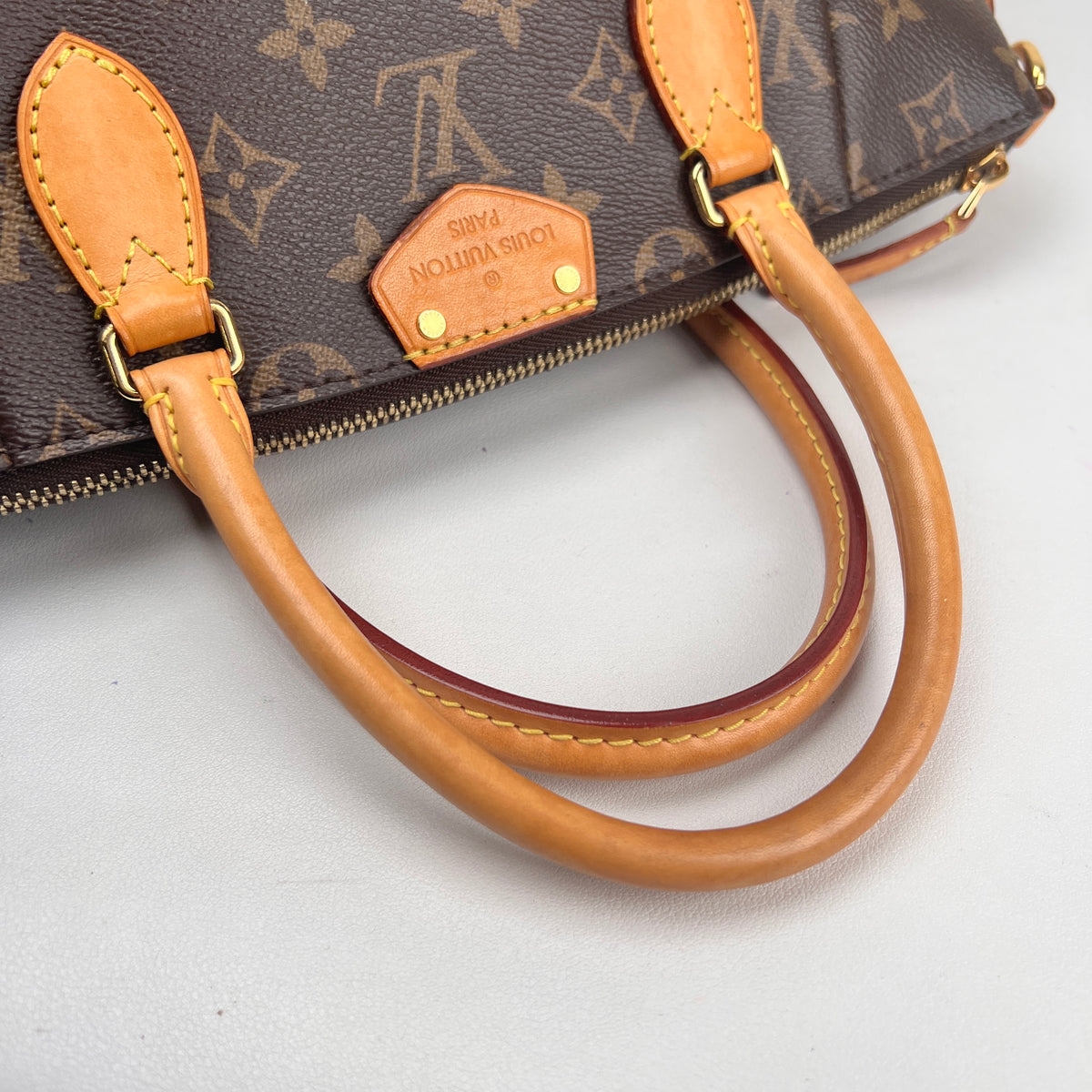 Louis Vuitton Brown Handle Bags A-19297