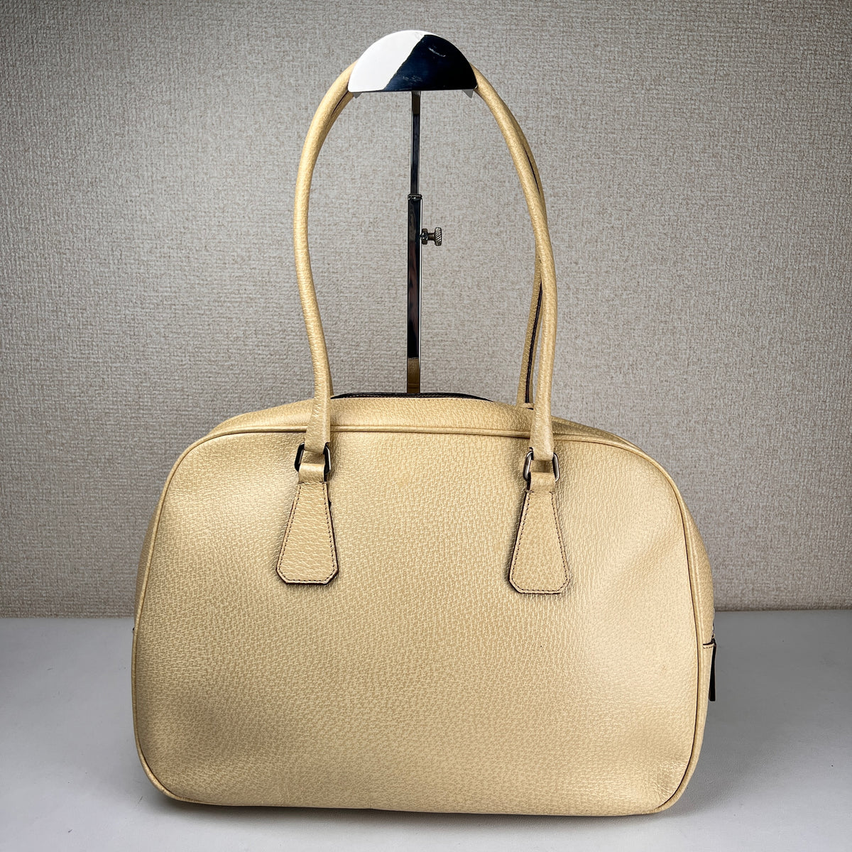 Prada Beige Handle Bags A-19302