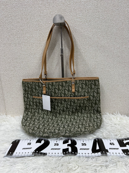 Dior Green Tote Bags A-19313