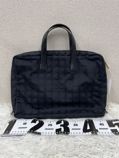 Chanel Black Shoulder Bags A-19314