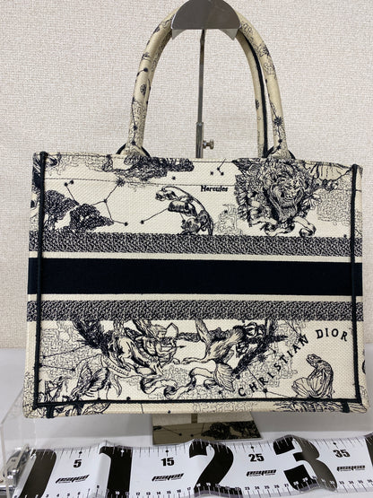 Dior Beige Tote Bags A-19318