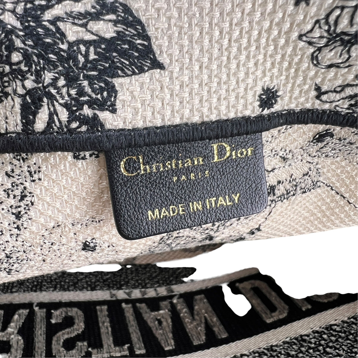Dior Beige Tote Bags A-19318