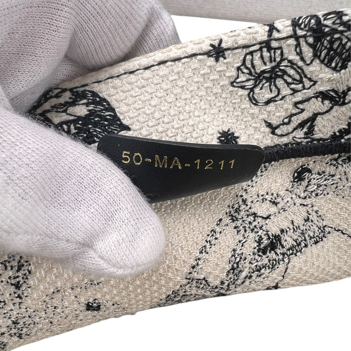 Dior Beige Tote Bags A-19318