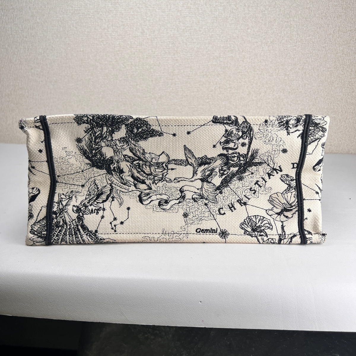 Dior Beige Tote Bags A-19318
