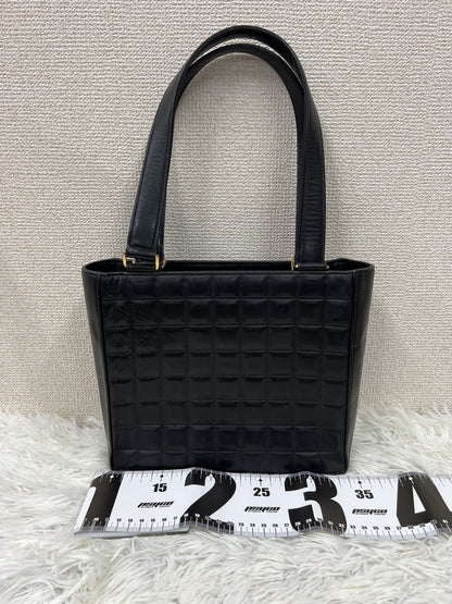 Chanel Black Shoulder Bags A-19323