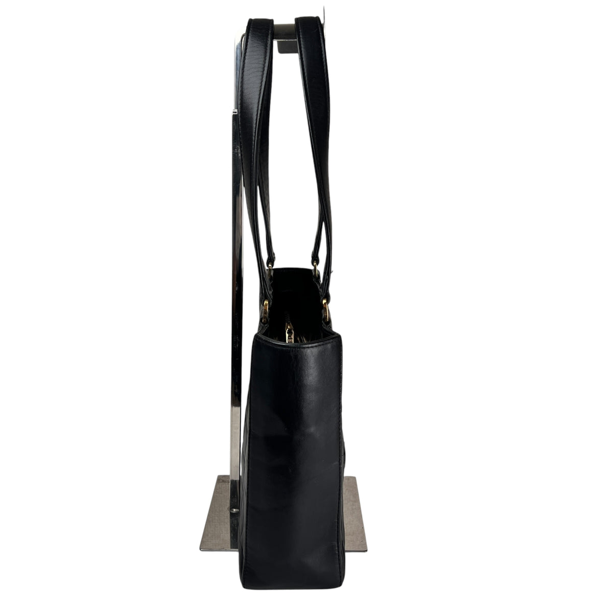 Chanel Black Shoulder Bags A-19323