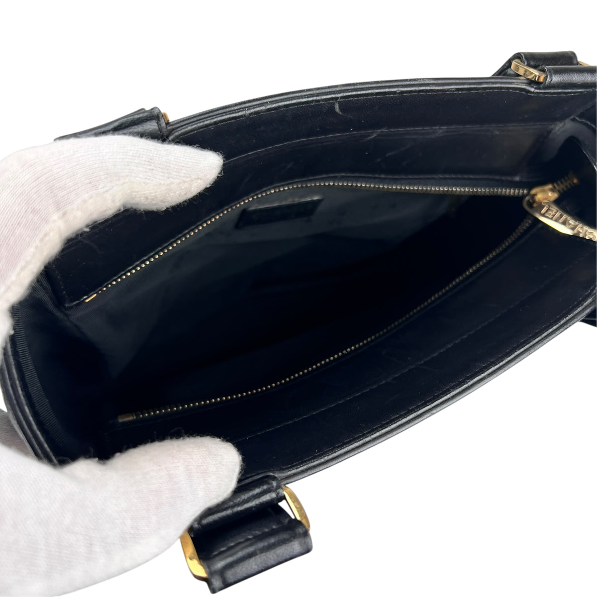 Chanel Black Shoulder Bags A-19323