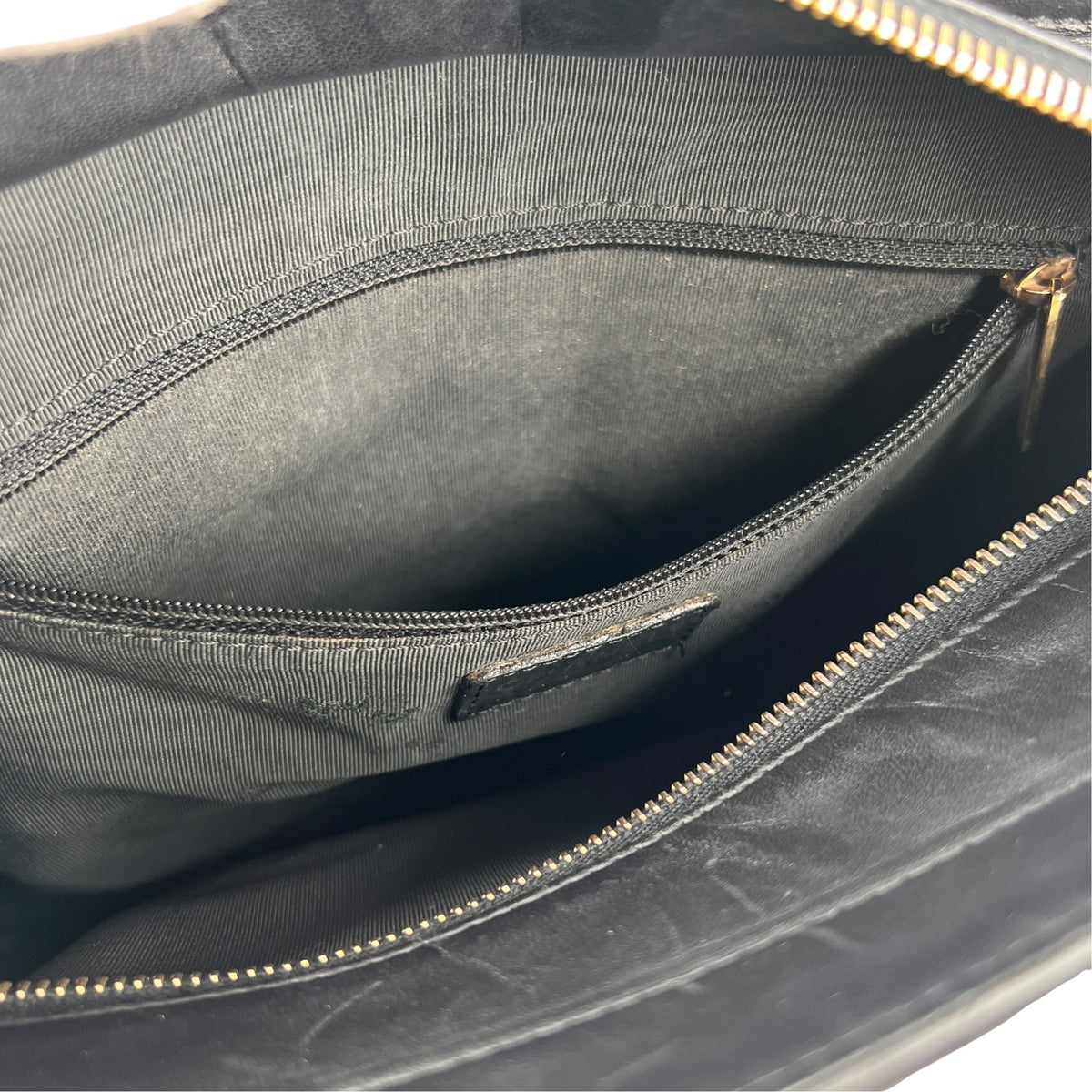 Chanel Black Shoulder Bags A-19323