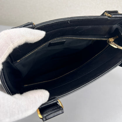 Chanel Black Shoulder Bags A-19323