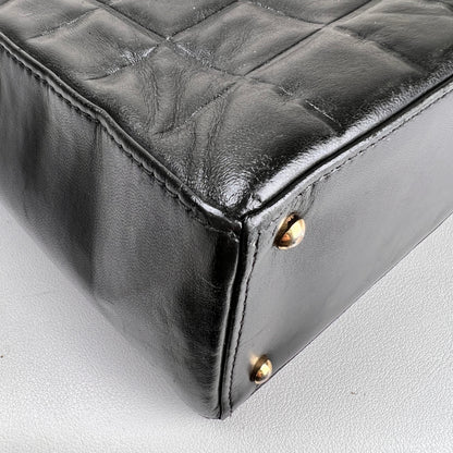 Chanel Black Shoulder Bags A-19323