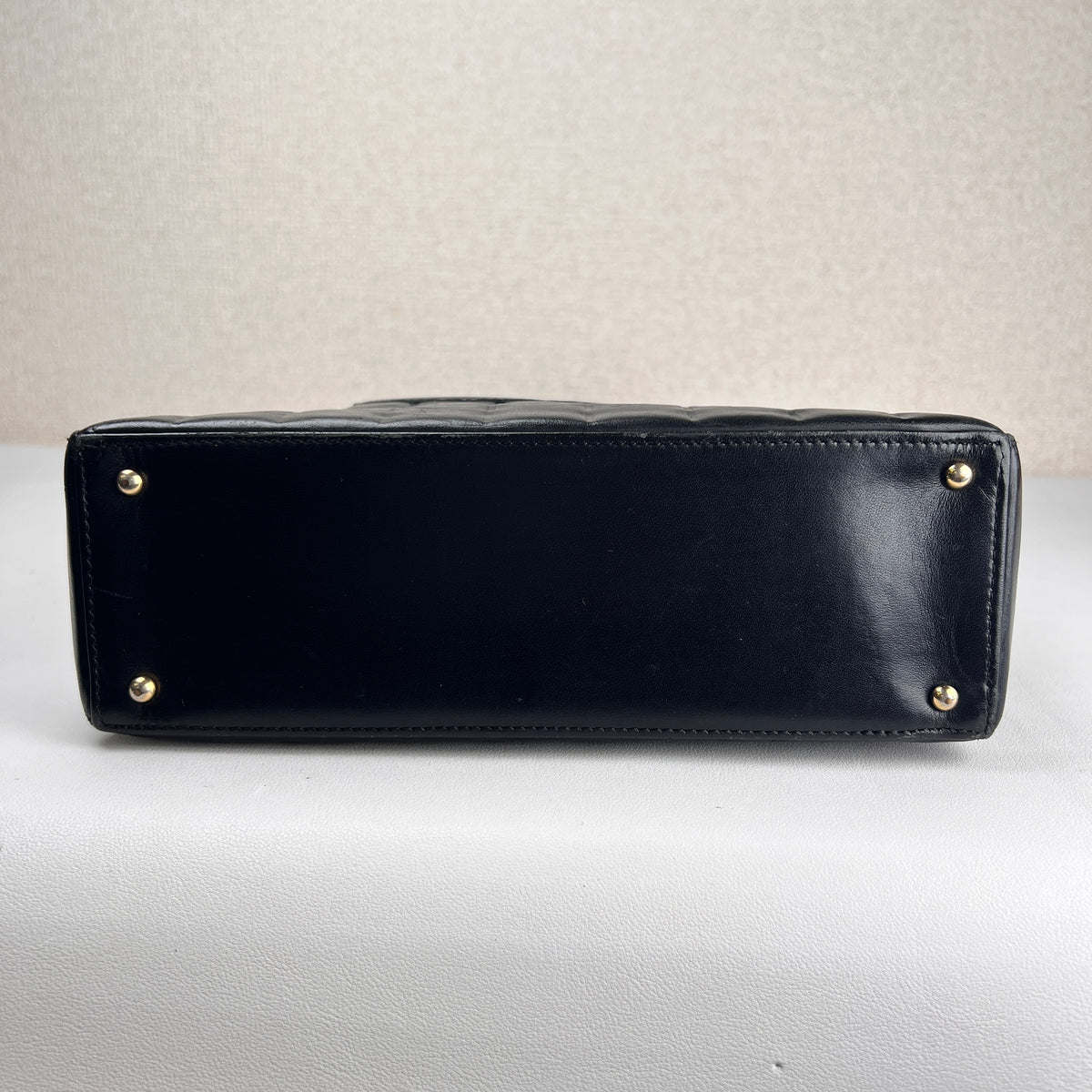 Chanel Black Shoulder Bags A-19323
