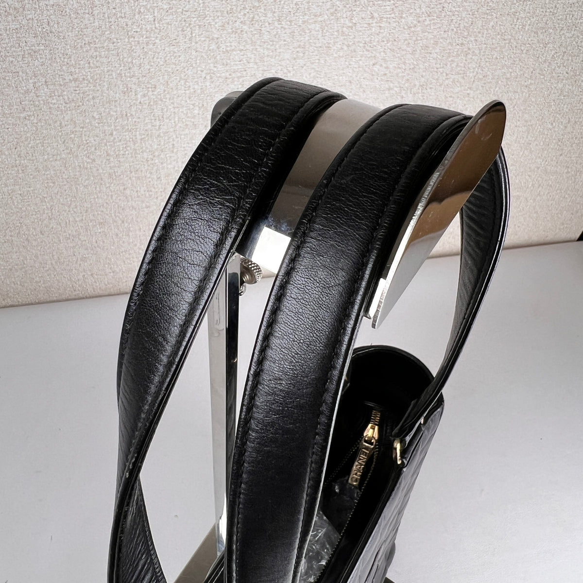 Chanel Black Shoulder Bags A-19323
