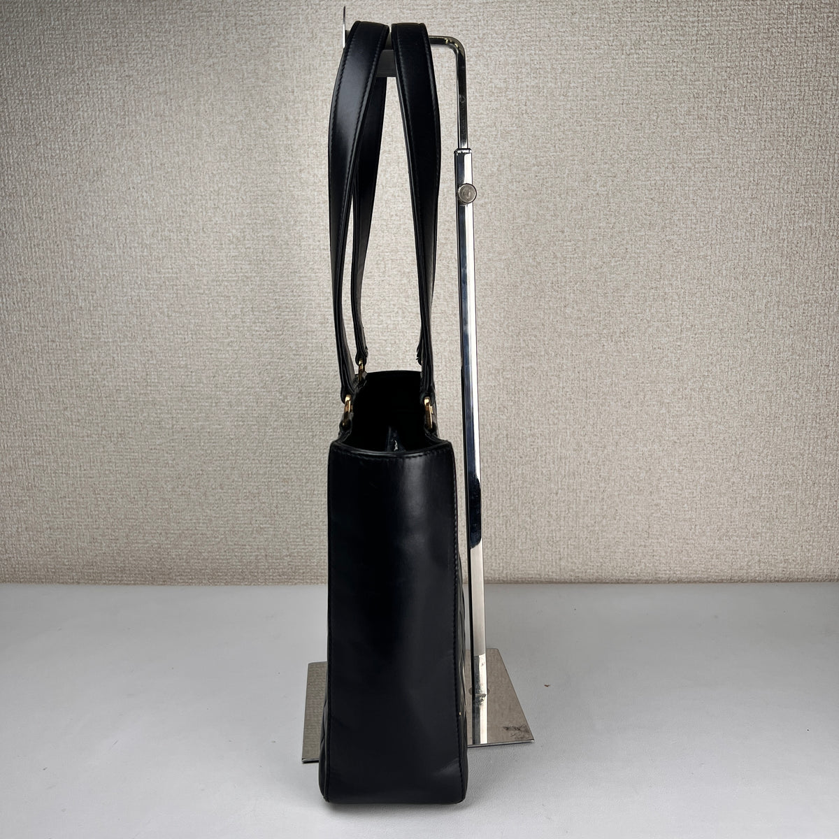 Chanel Black Shoulder Bags A-19323