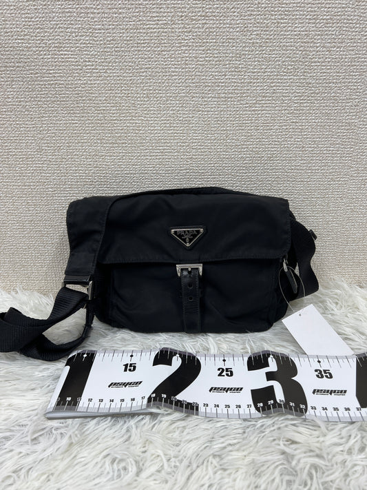 Prada Black Shoulder Bags A-19325