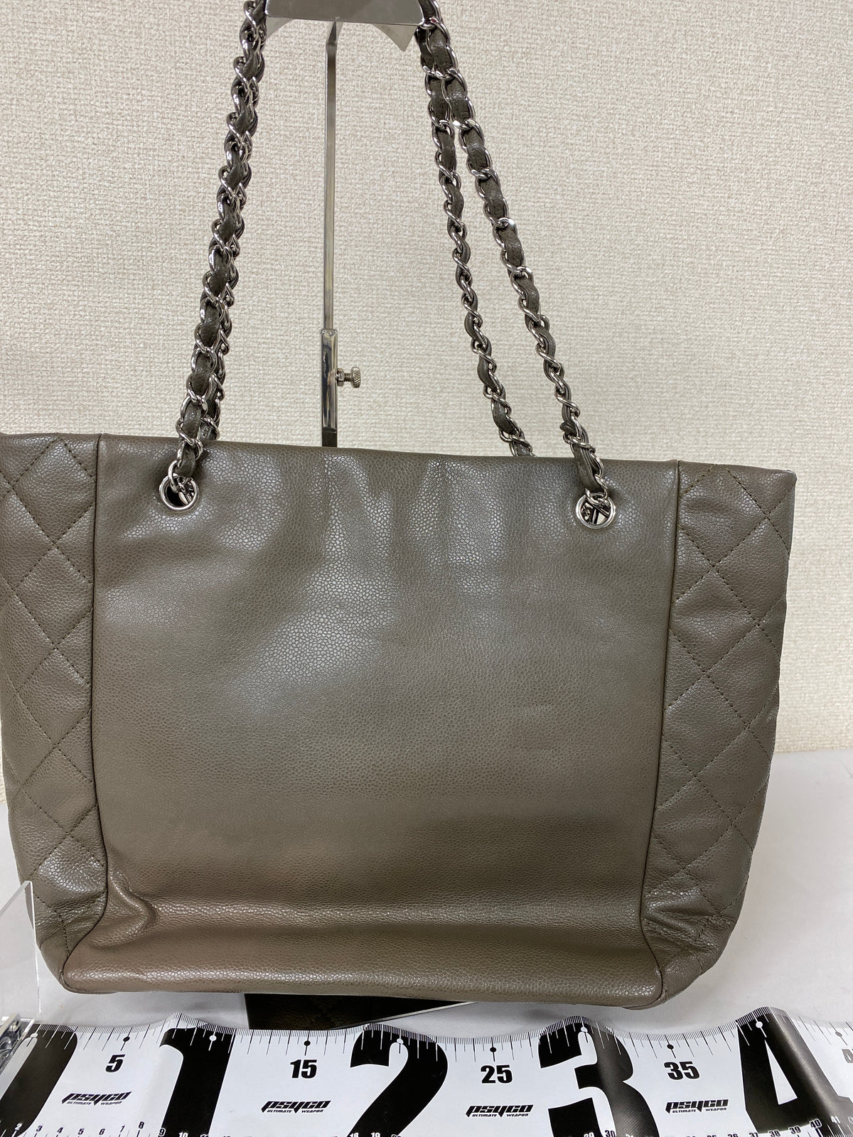 Chanel Gray Tote Bags A-19333
