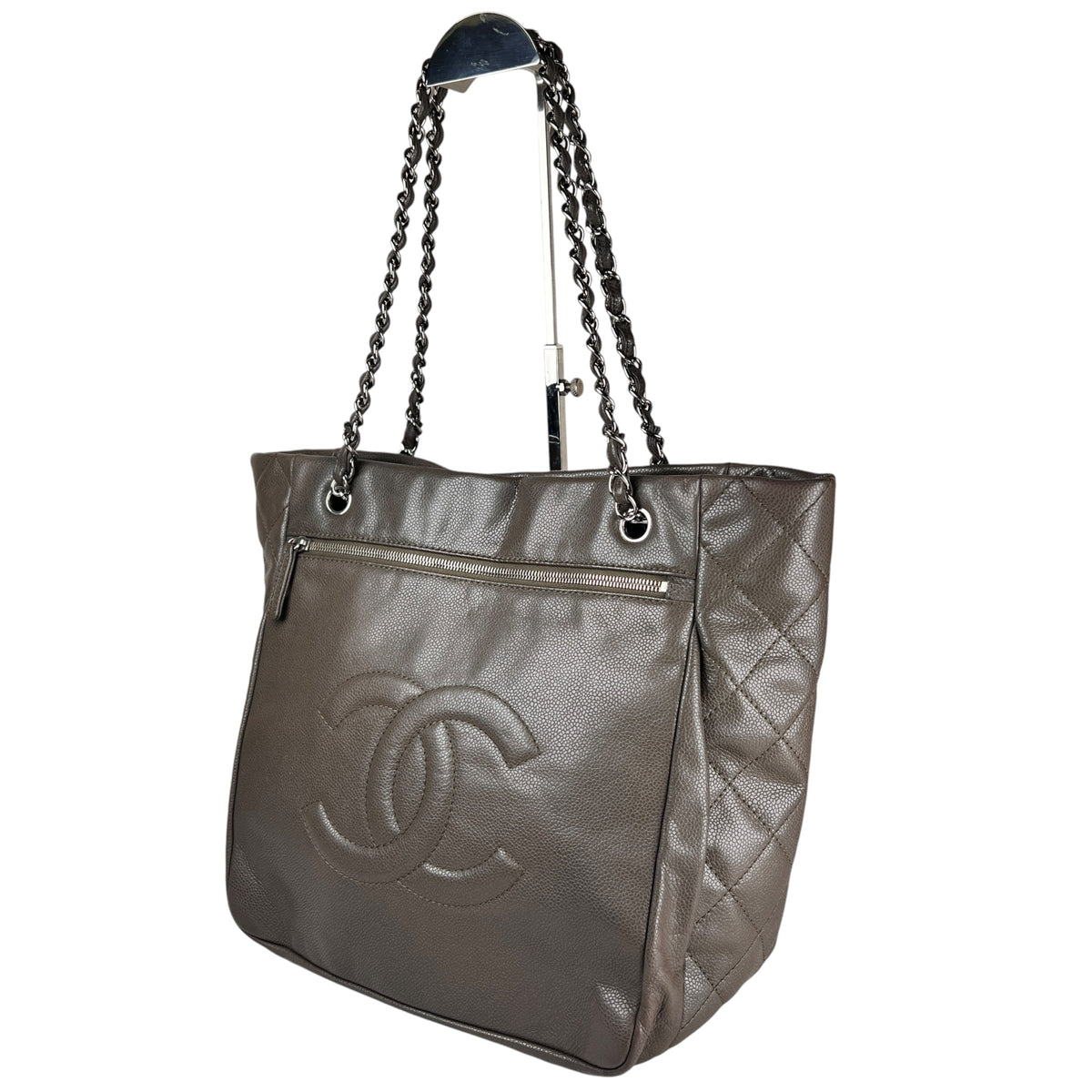 Chanel Gray Tote Bags A-19333