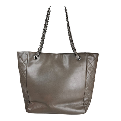 Chanel Gray Tote Bags A-19333
