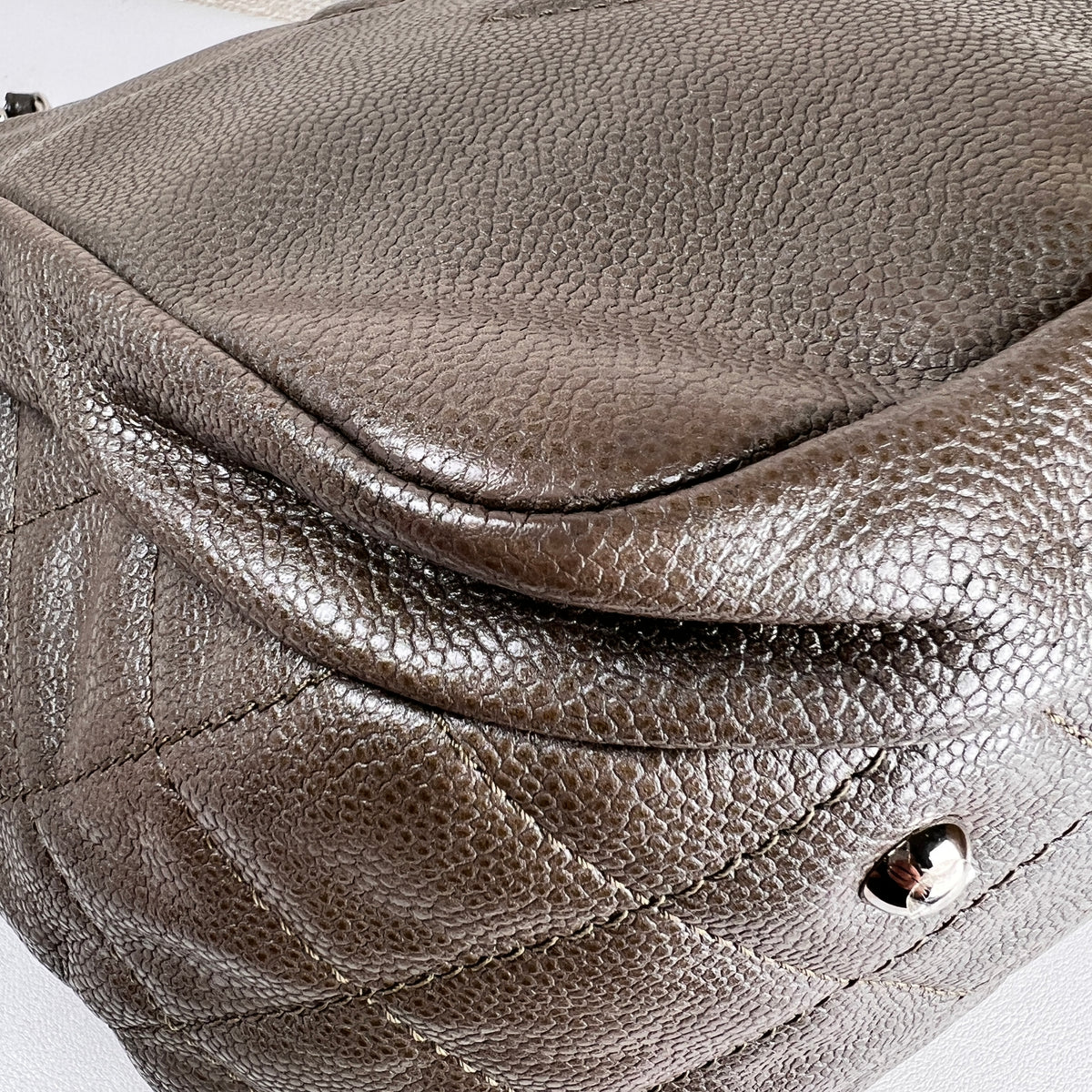 Chanel Gray Tote Bags A-19333
