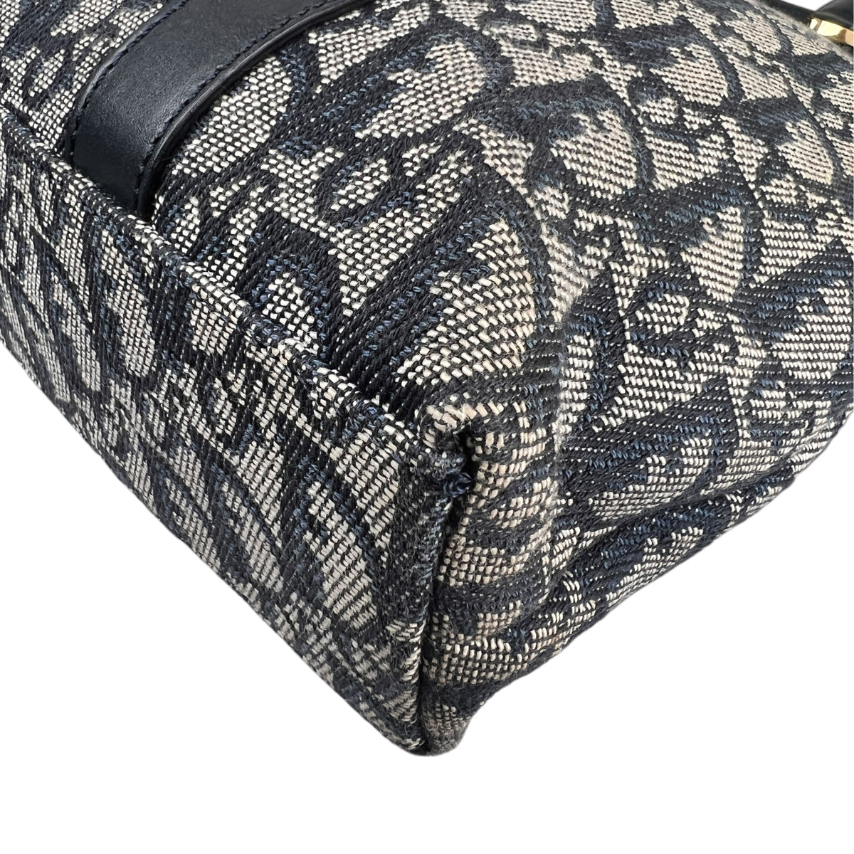 Dior Tote Bags A-19346