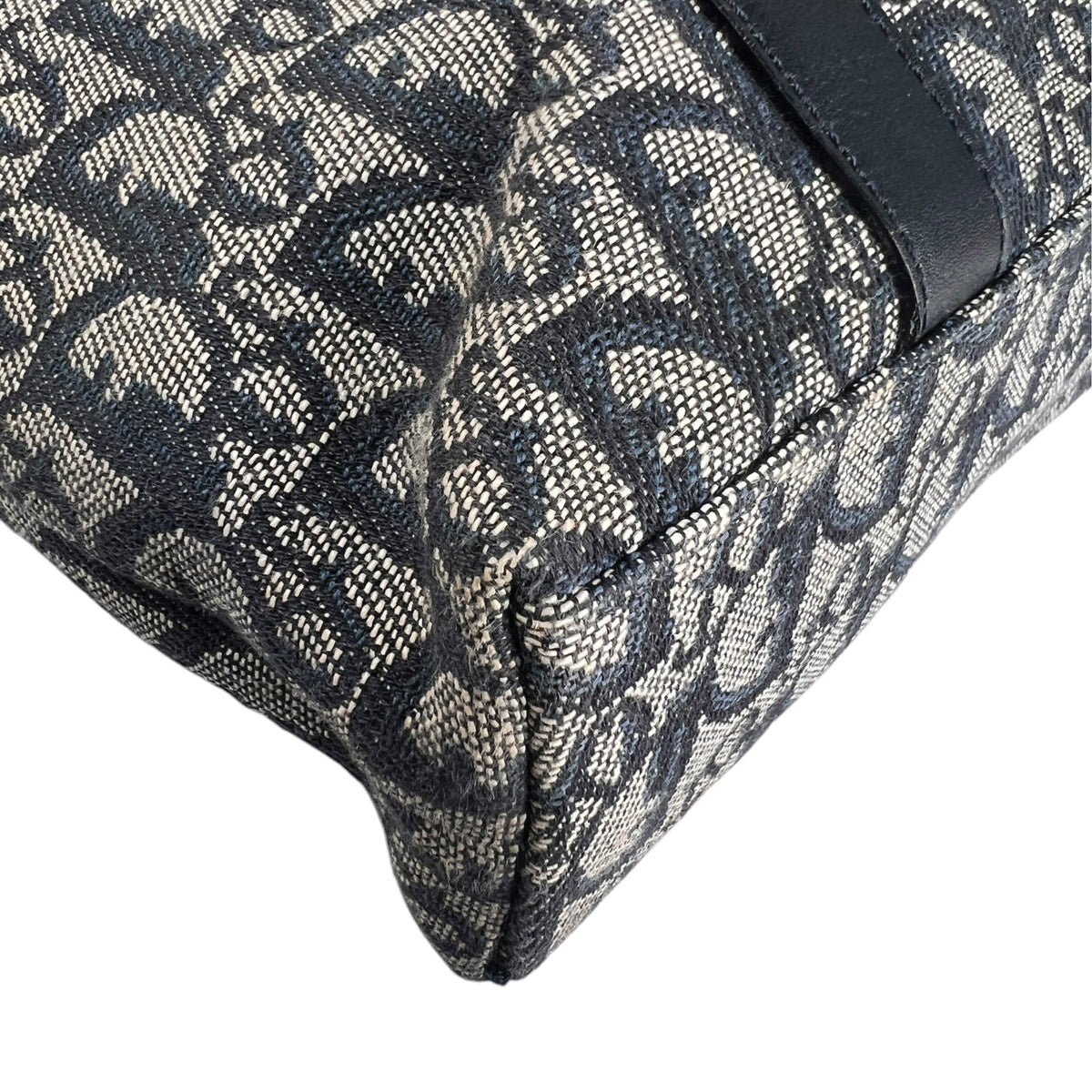 Dior Tote Bags A-19346