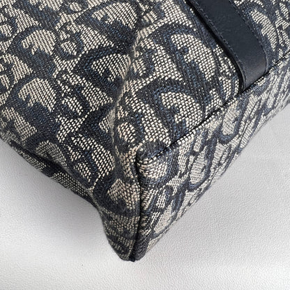Dior Tote Bags A-19346