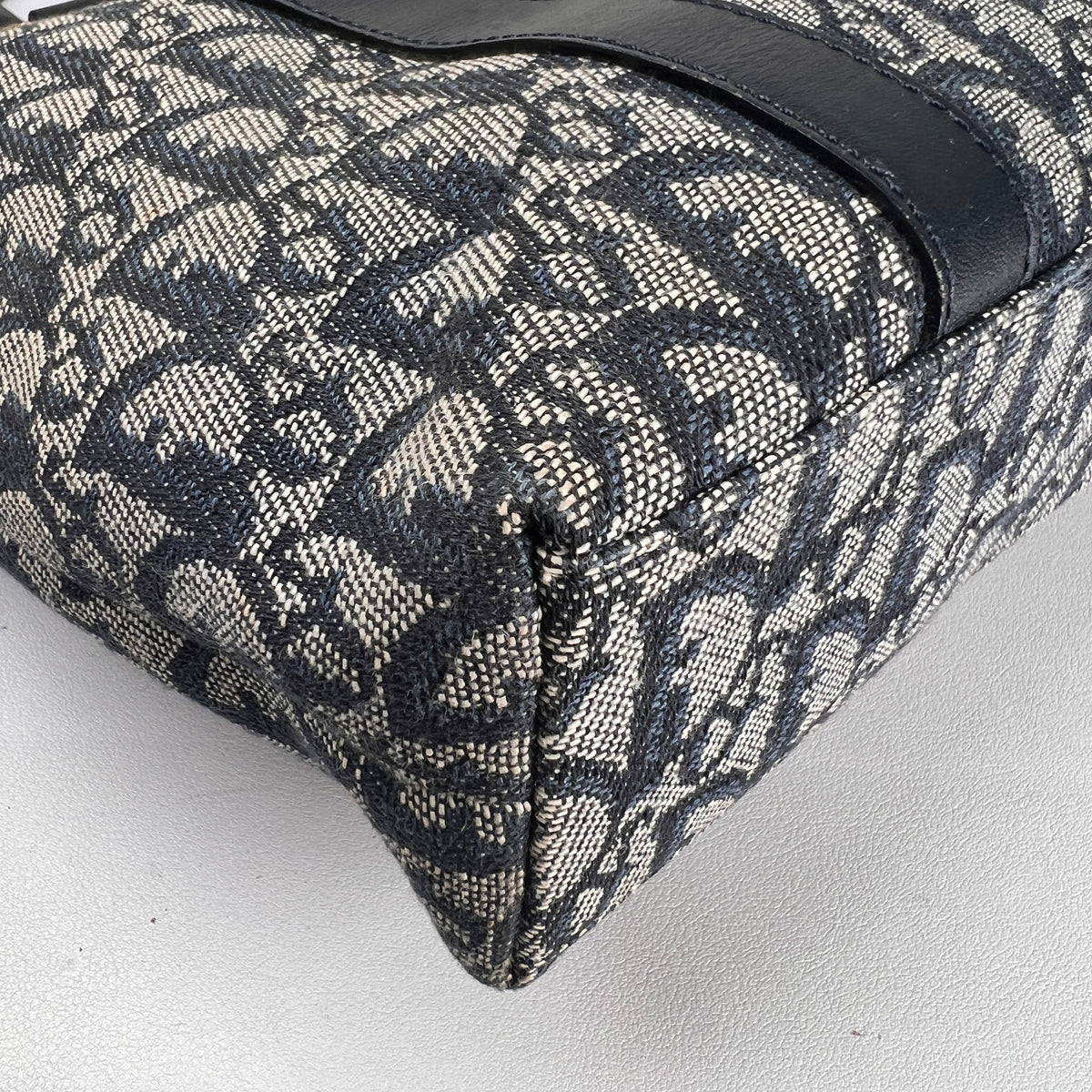 Dior Tote Bags A-19346