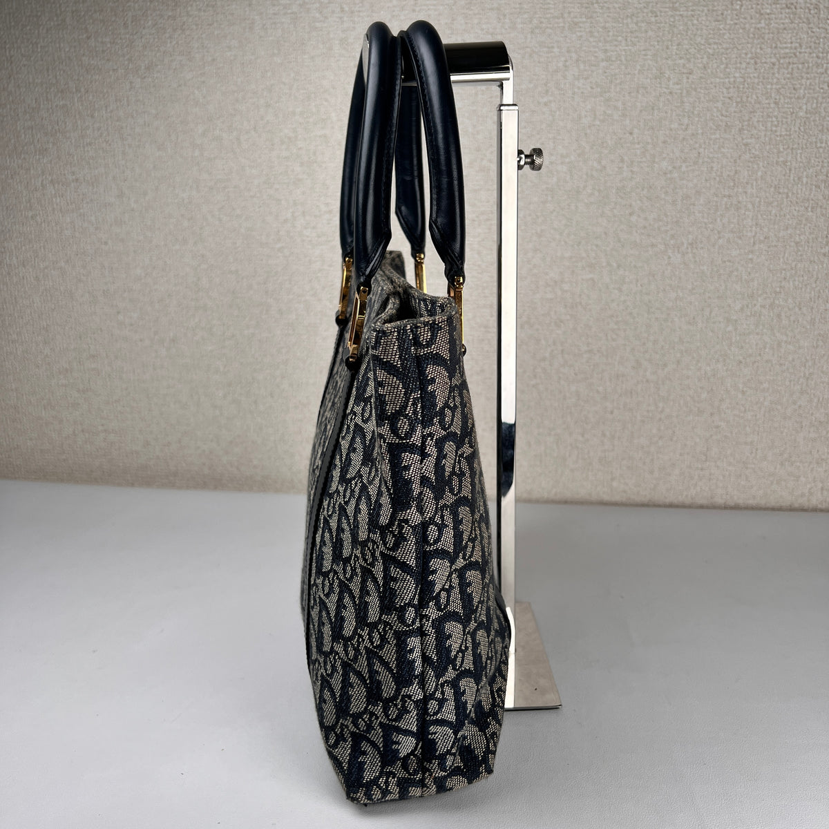 Dior Tote Bags A-19346