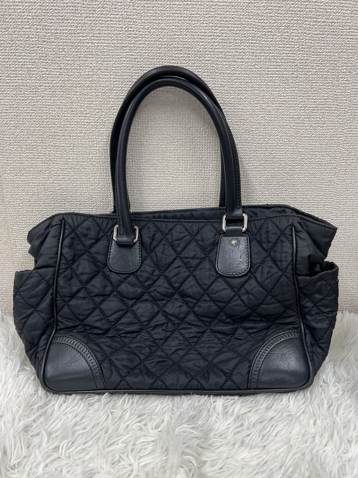 Chanel Black Tote Bags A-19363