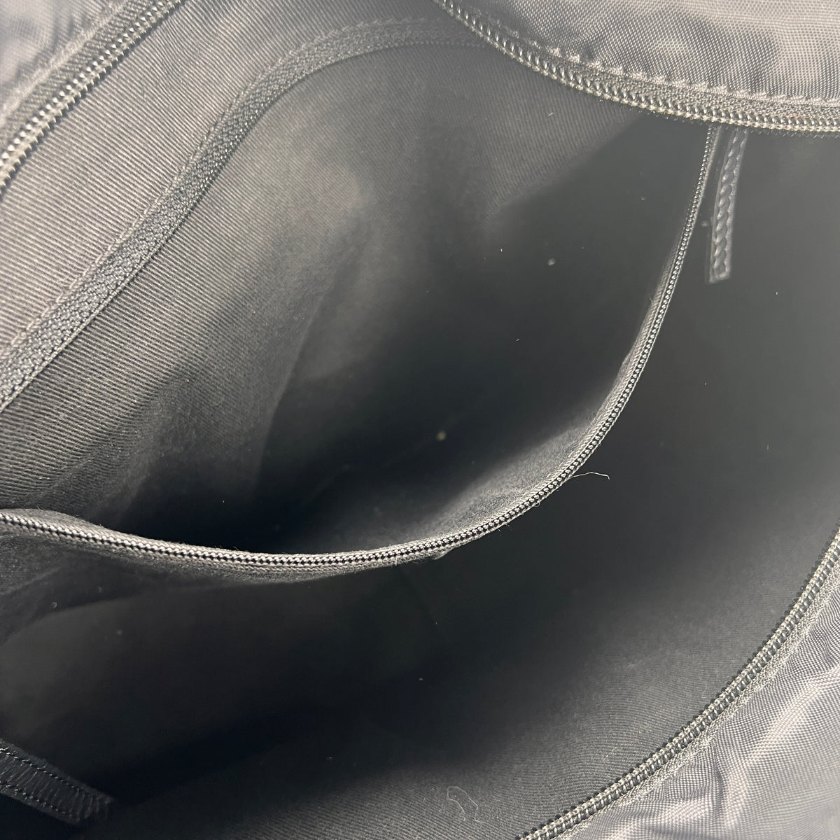 Chanel Black Tote Bags A-19363