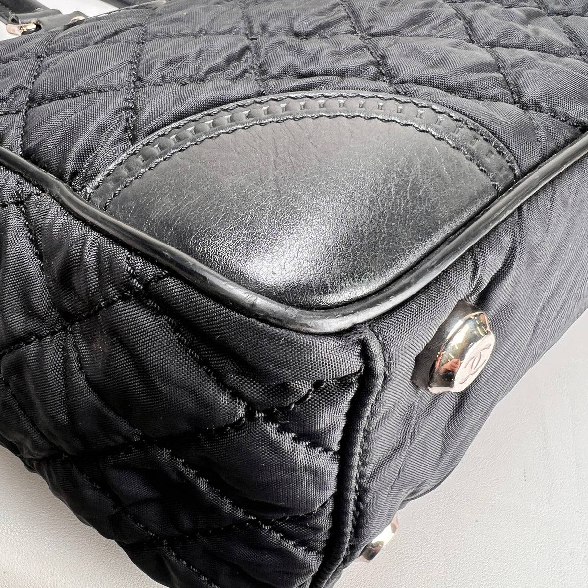 Chanel Black Tote Bags A-19363