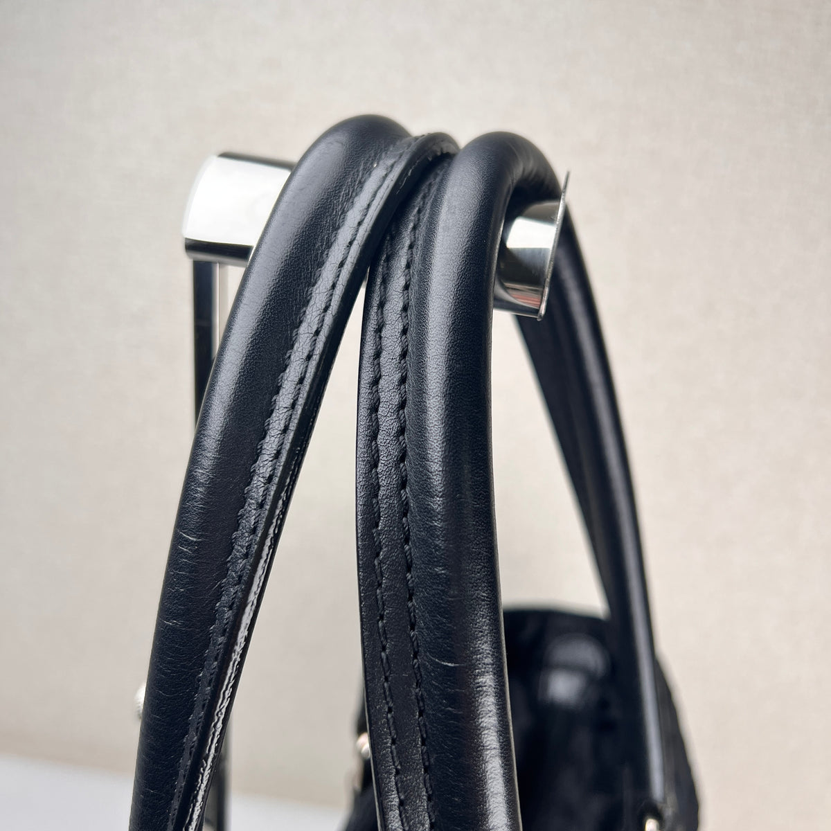 Chanel Black Tote Bags A-19363