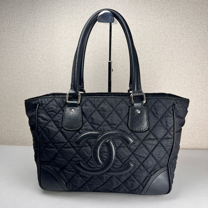 Chanel Black Tote Bags A-19363