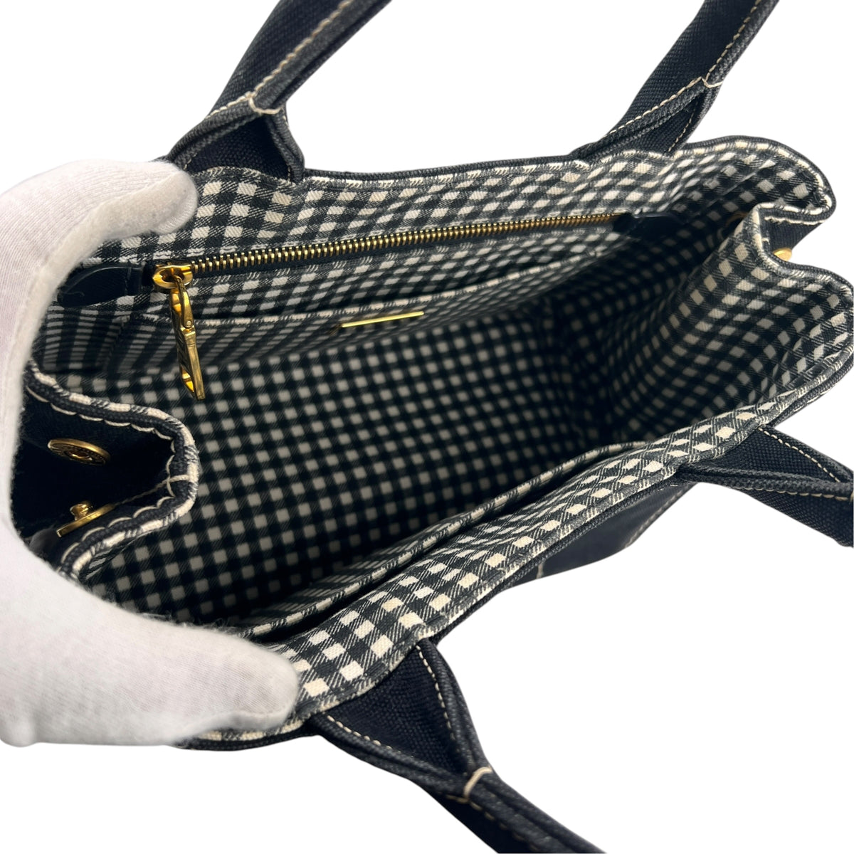 Prada Black Tote Bags A-19374