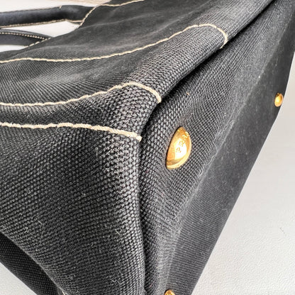 Prada Black Tote Bags A-19374