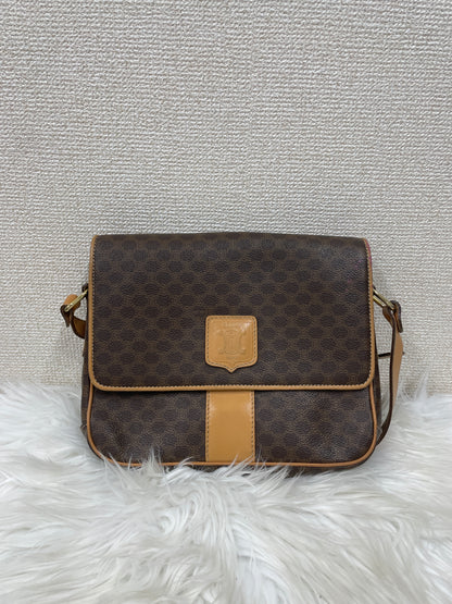 Celine Brown Shoulder Bags A-19381