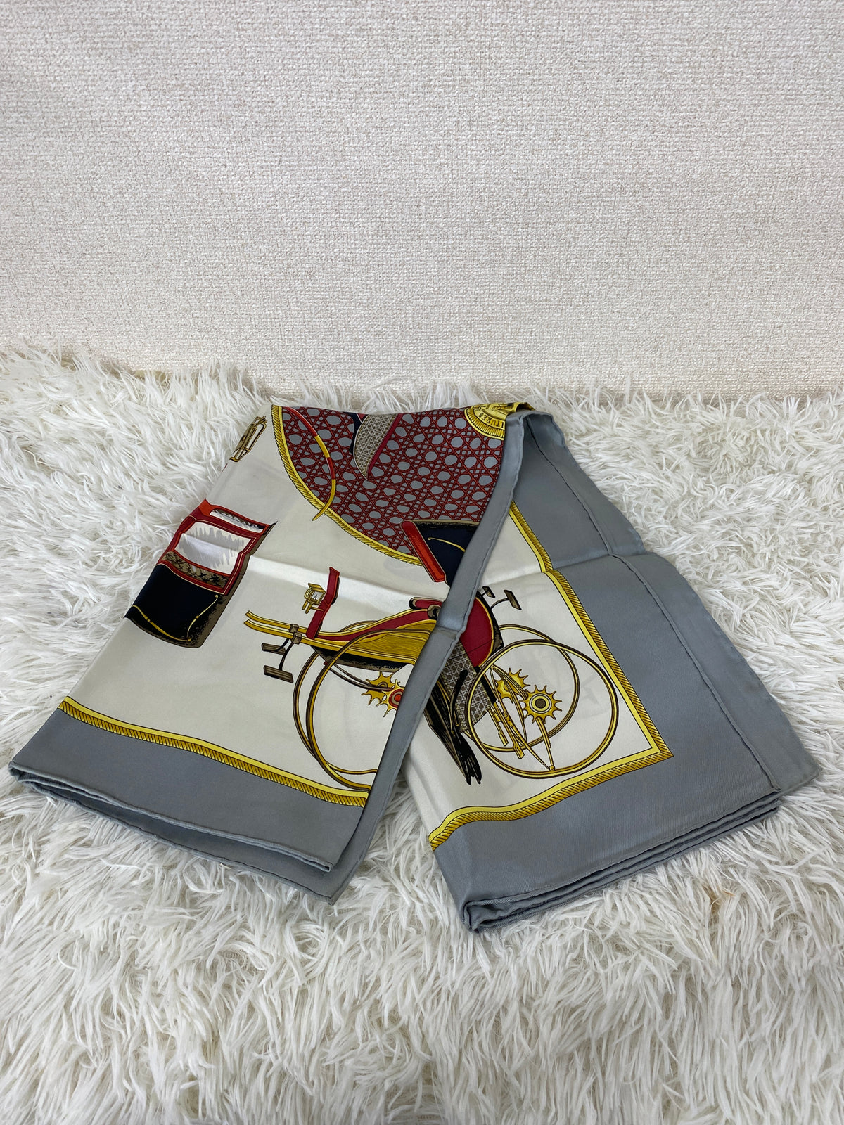 Hermes Gray Scarves A-19392