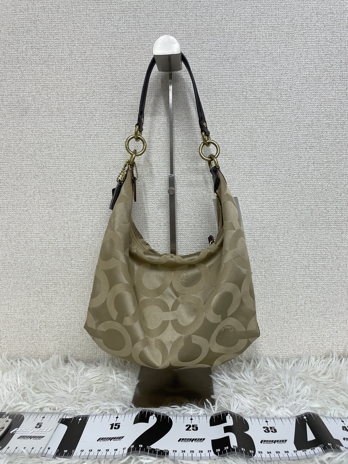 Coach Beige Handle Bags A-19401