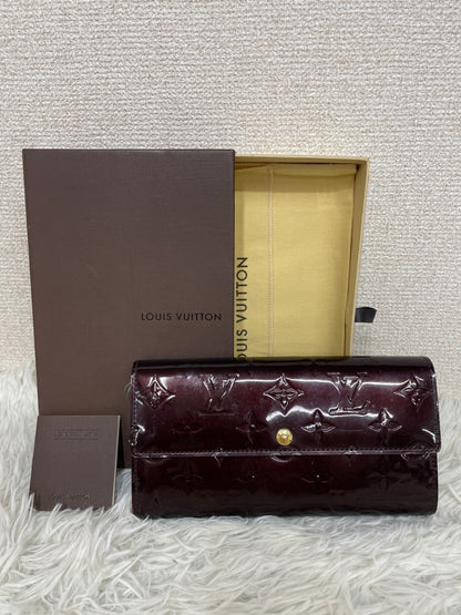 Louis Vuitton Red Wallets A-19410