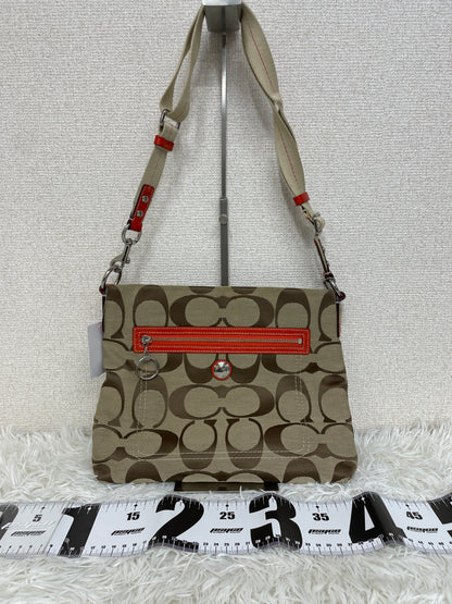Coach Beige Shoulder Bags A-19425