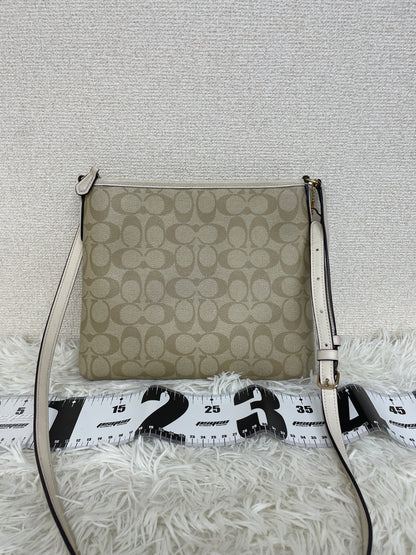 Coach Beige Shoulder Bags A-19439