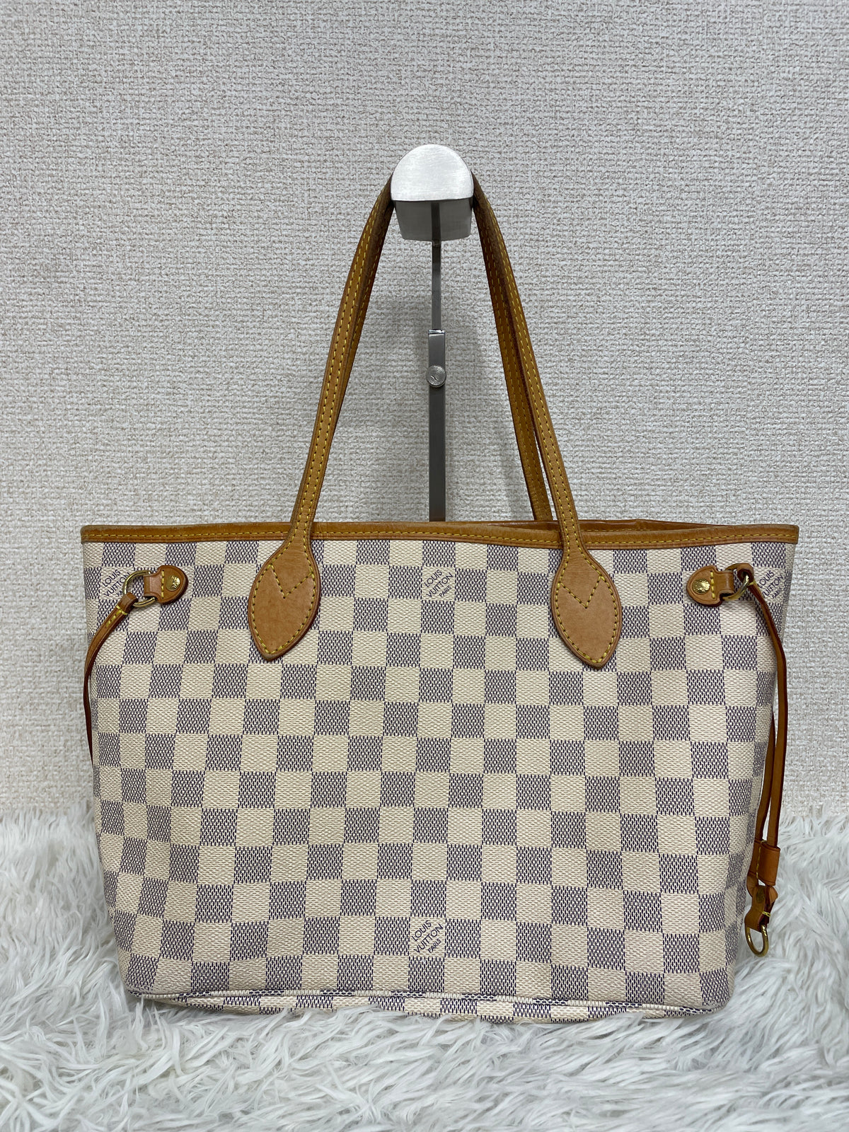 Louis Vuitton Multicolor Tote Bags A-19448