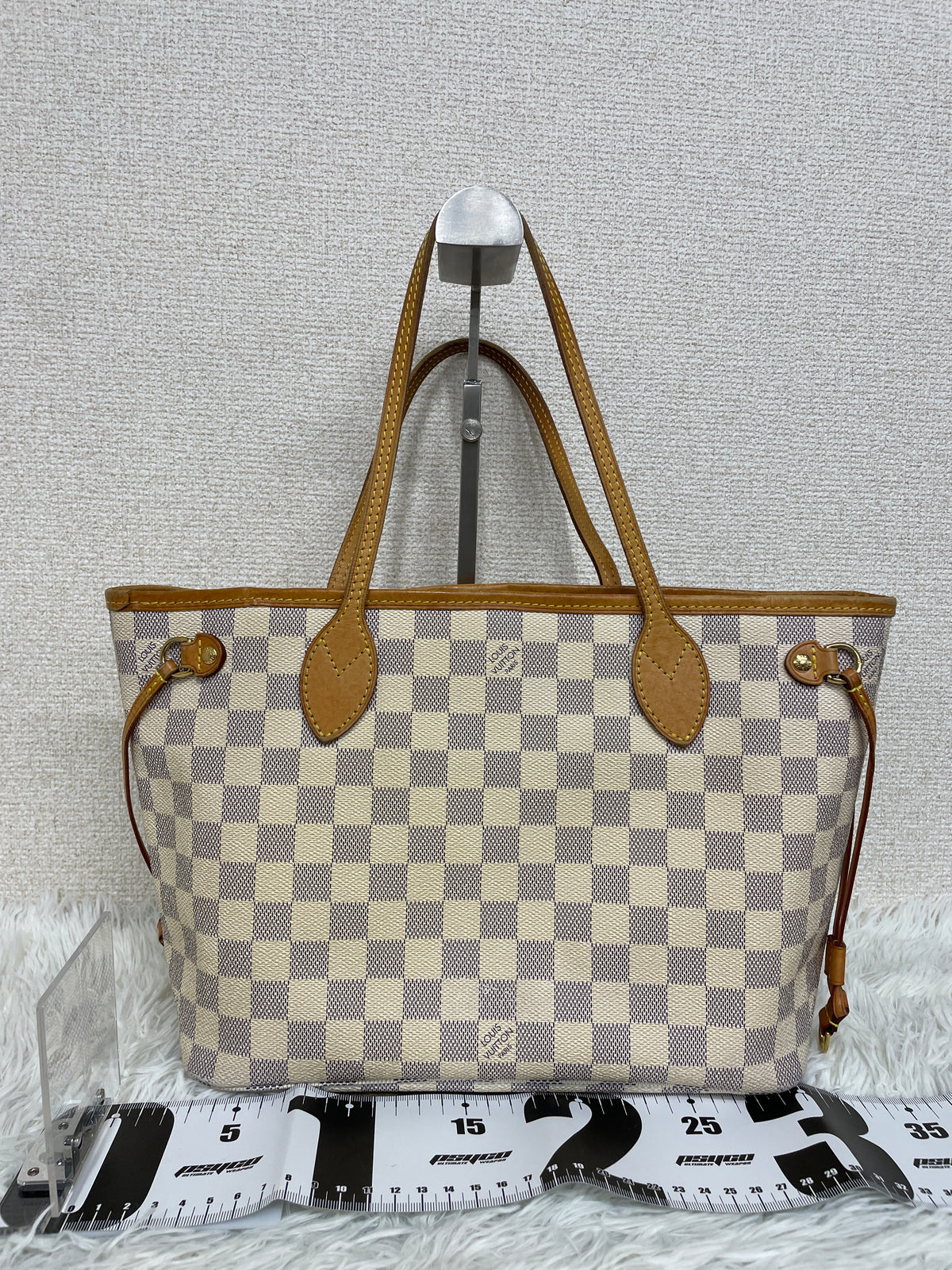 Louis Vuitton Multicolor Tote Bags A-19448