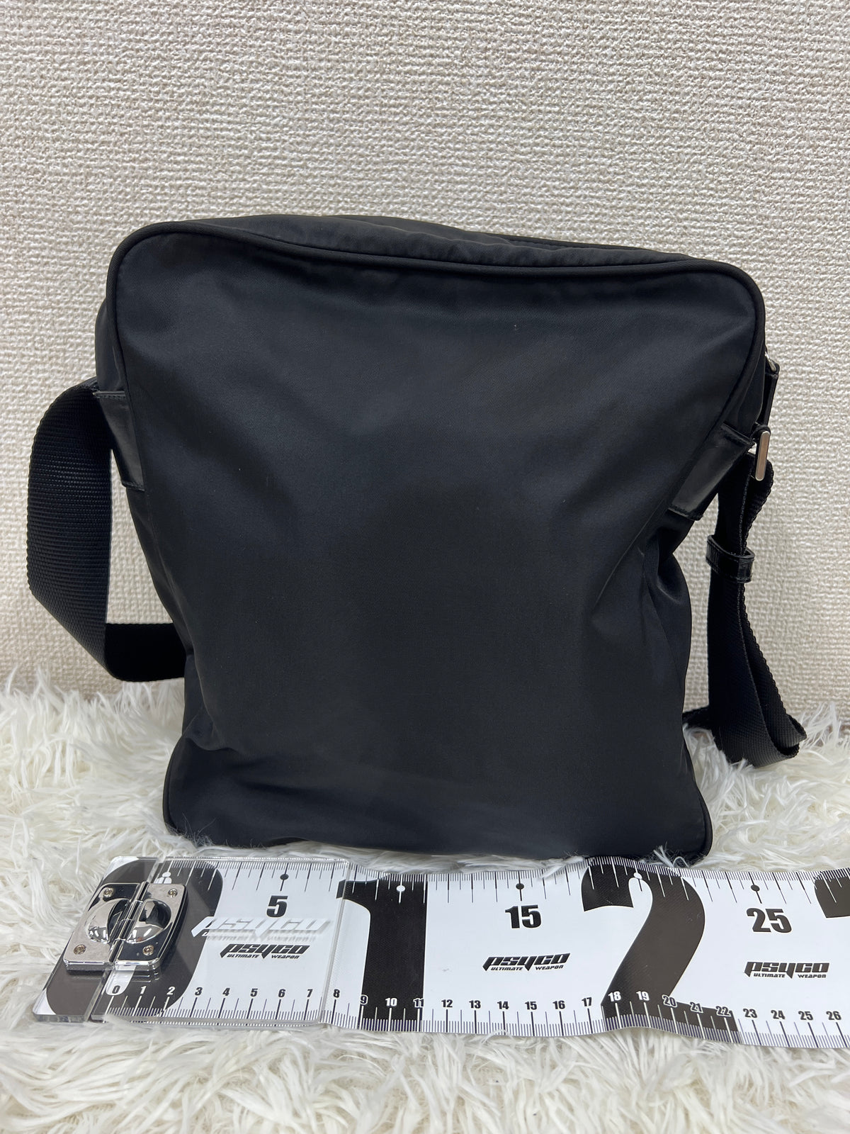 Prada Black Shoulder Bags A-19510