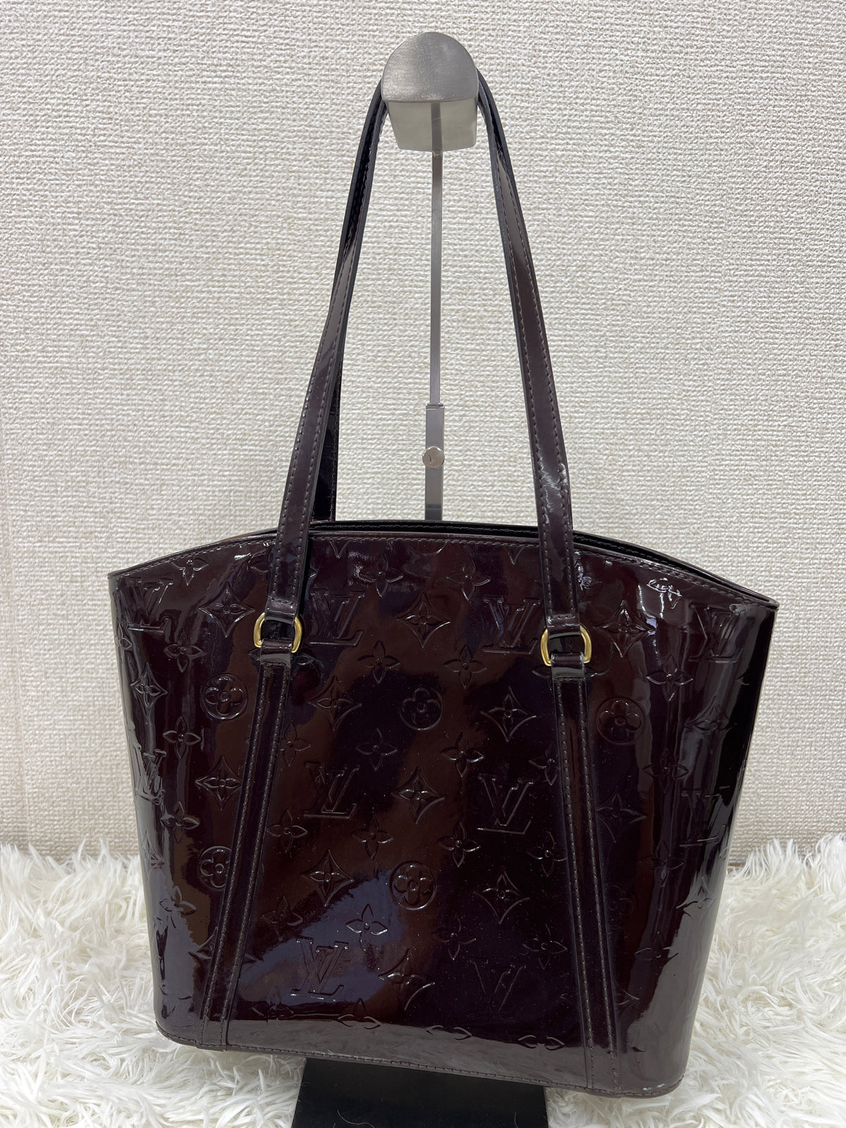 Louis Vuitton Red Handle Bags A-19513