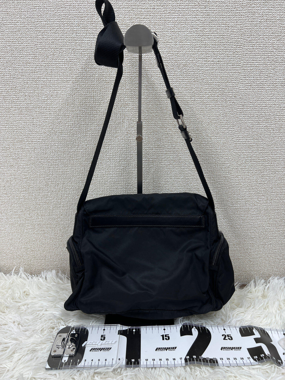 Prada Black Shoulder Bags A-19533
