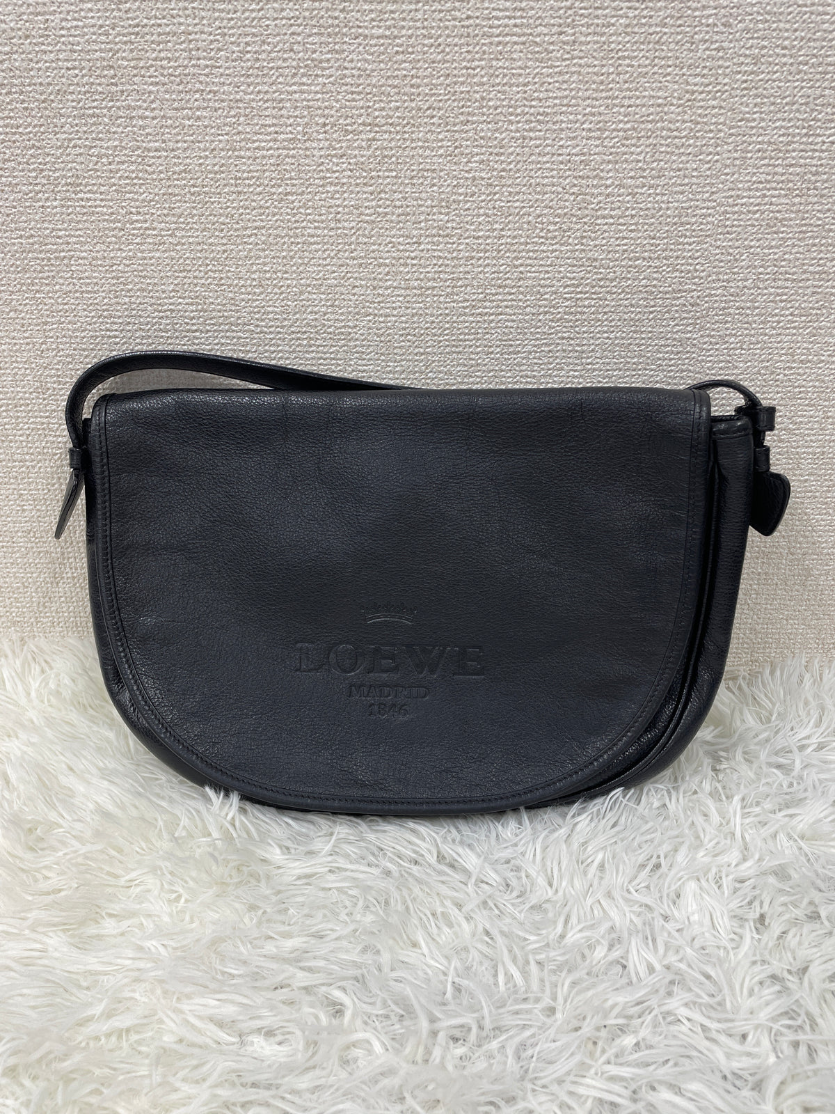 Loewe Shoulder Bags A-19681
