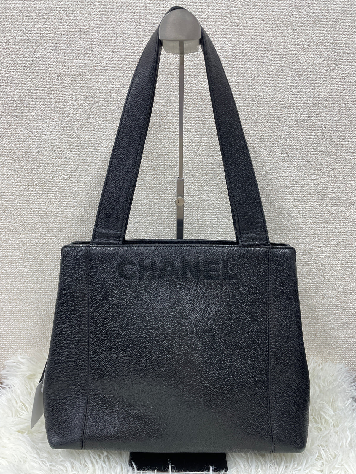 Chanel Black Tote Bags A-19683