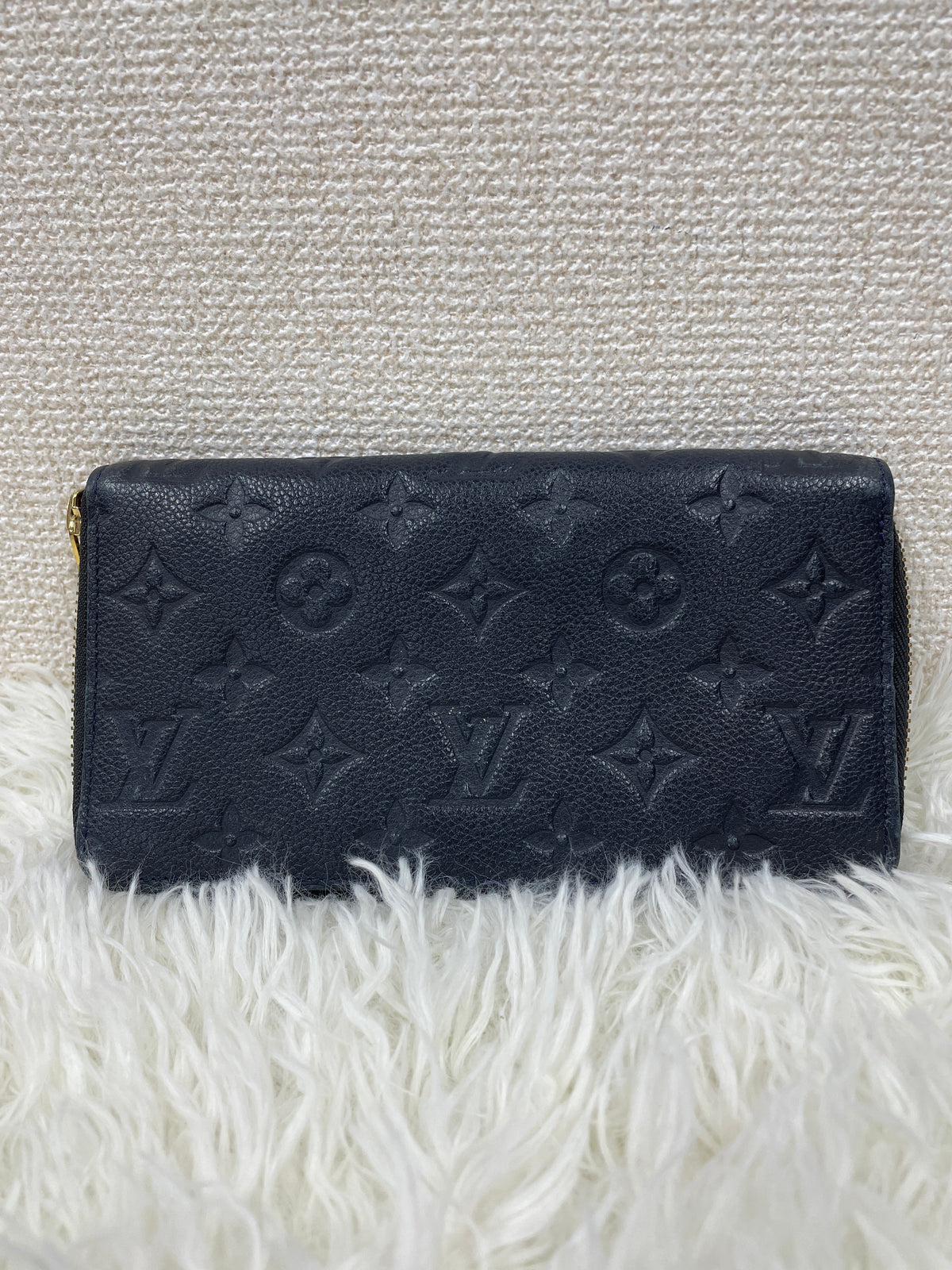 Louis Vuitton Wallets A-19690