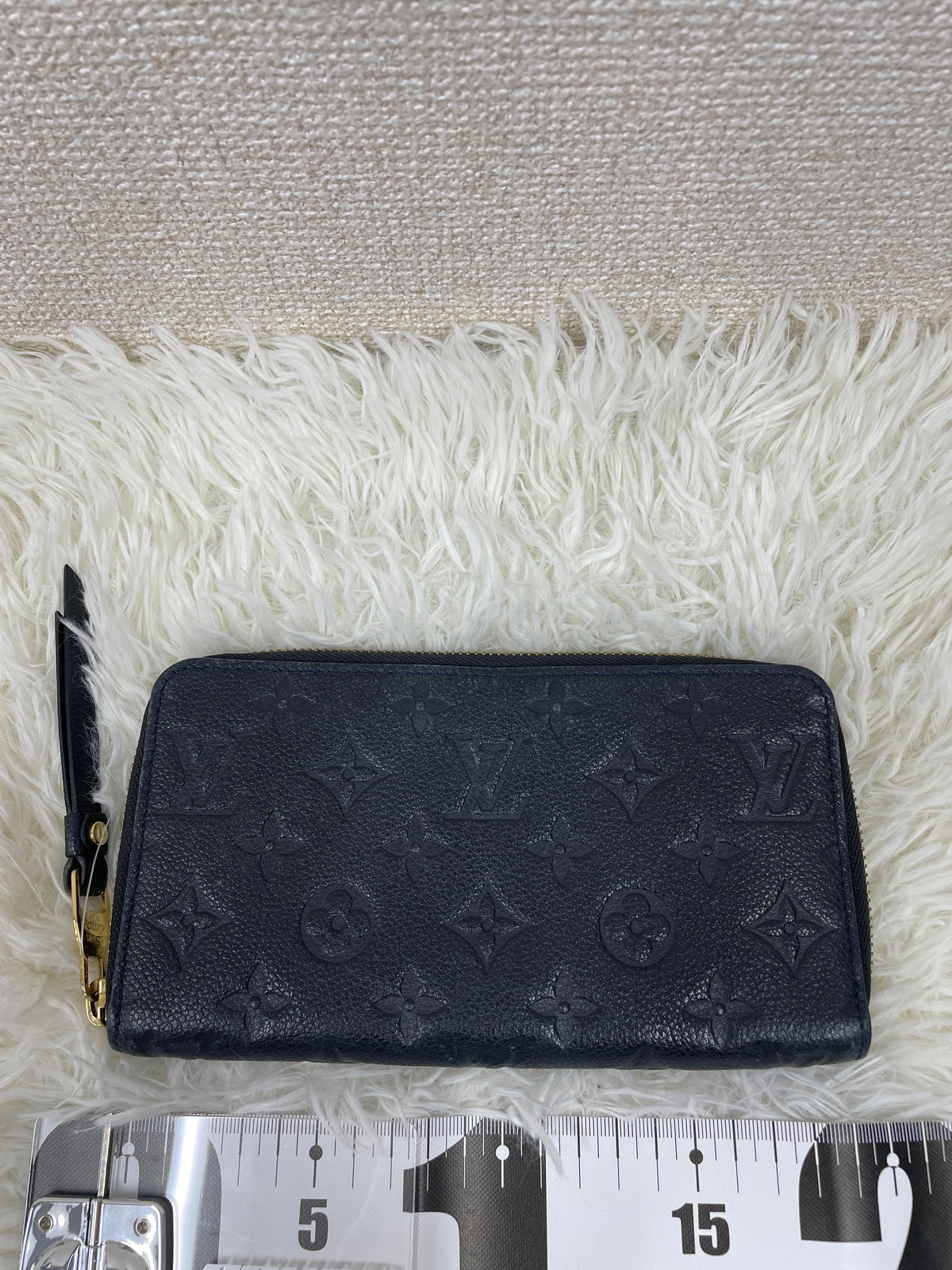 Louis Vuitton Wallets A-19690