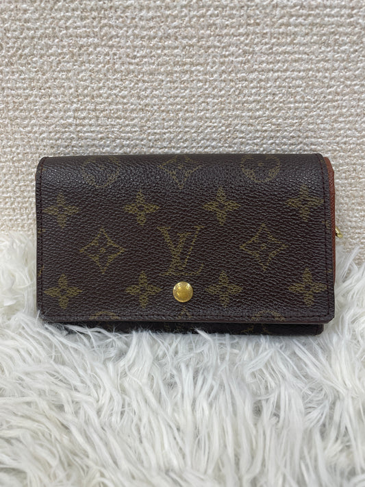Louis Vuitton Brown Wallets A-19691